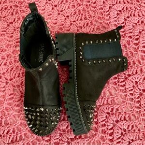 Cape Robbin Black Spiked Boots